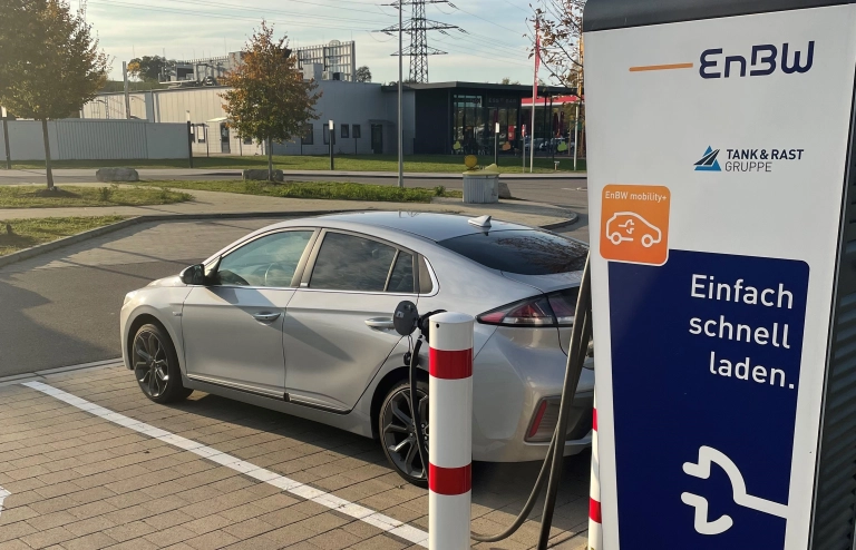 Elektroauto am EnBW Ladepunkt