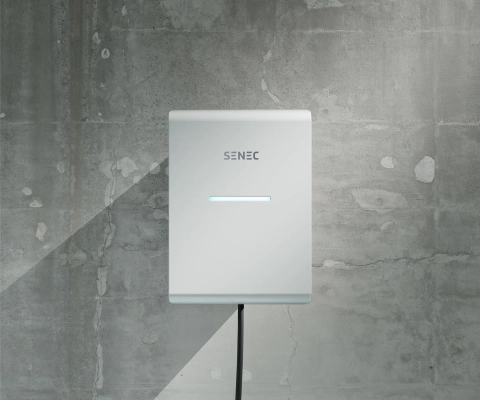 SENEC.Wallbox pro s an Betonwand